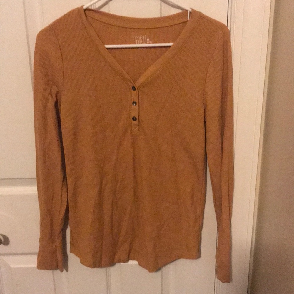 Mustard yellow long sleeve T-shirt
